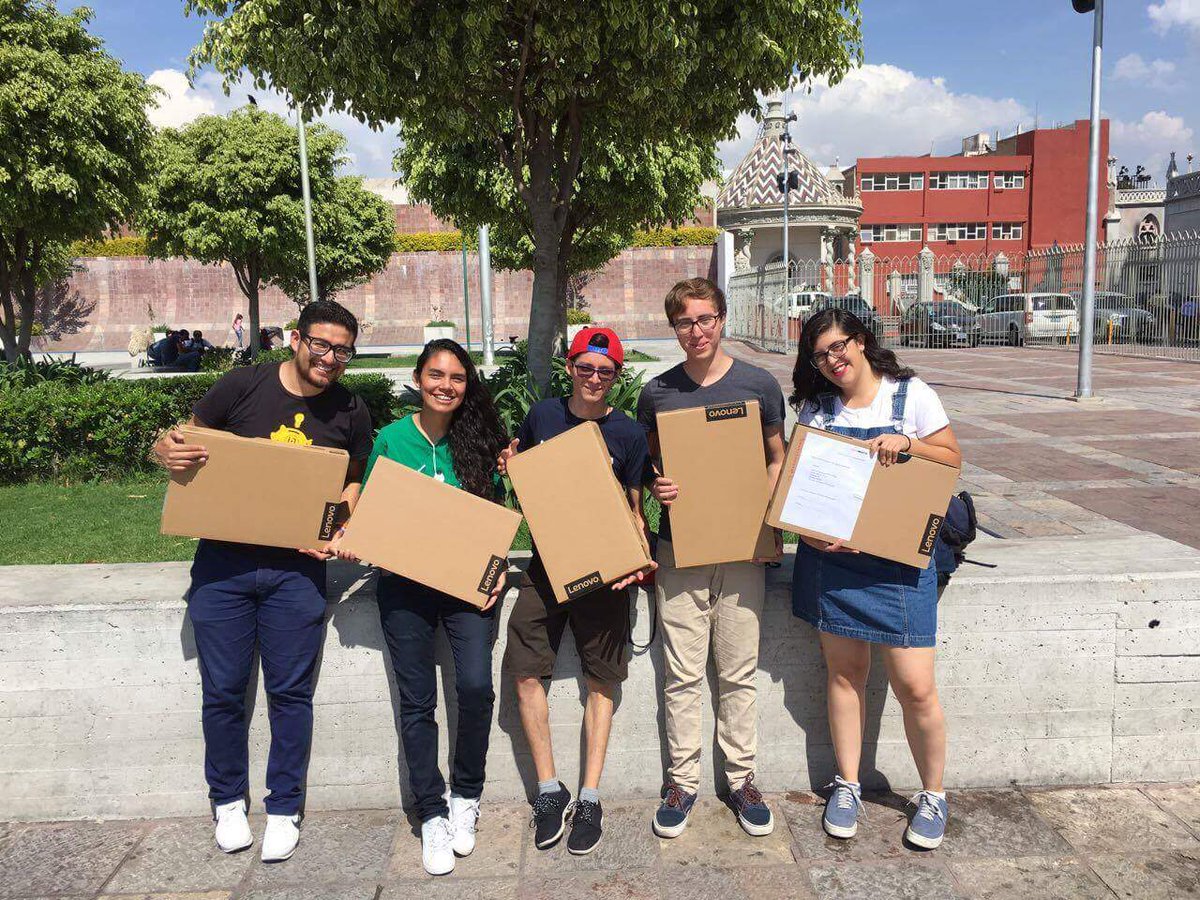 imonsh's tweet photo. Llegaron nuestros premios!!
Gracias @ibm_mx !!
1er Lugar 😎 🎉
#Hackapalooza #TeamBravers https://t.co/kEAdyRqHmr
