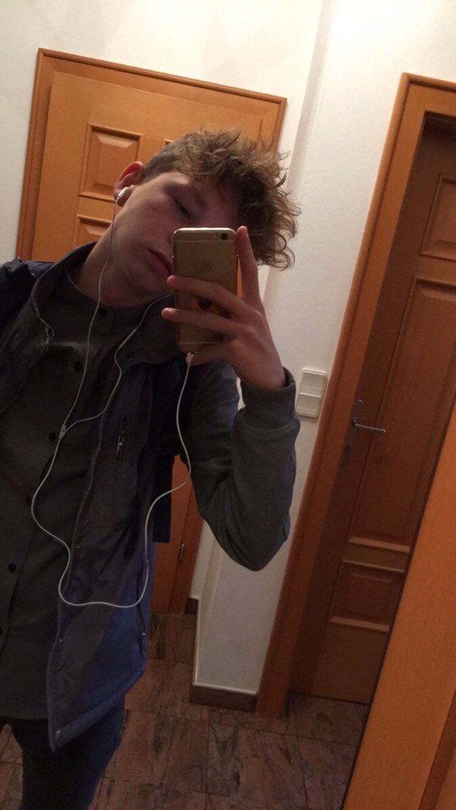 bousrc tweet picture