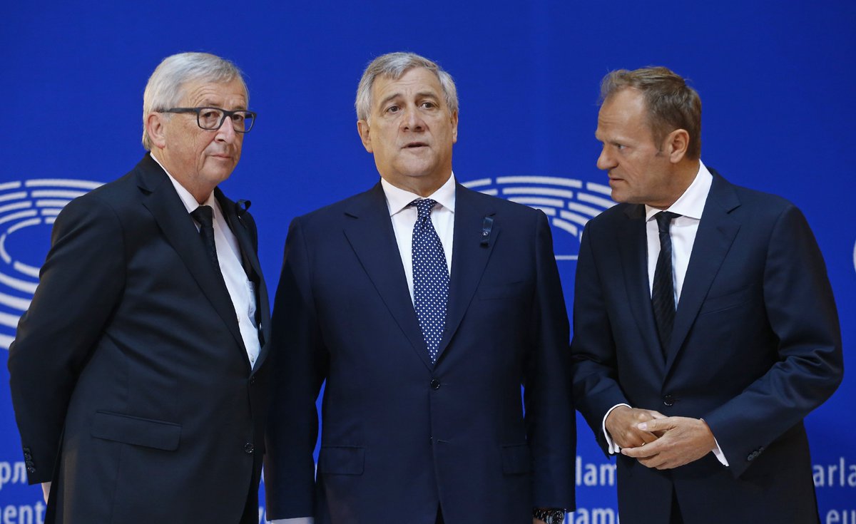 Intel·lectuals i eurodiputats veuen injustificable el silenci d'Europa sobre Catalunya. Text íntegre i signants. bit.ly/2lHFpom