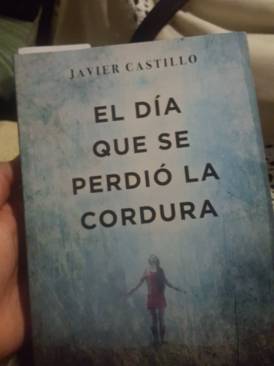 martarosan16's tweet photo. Por fin puedo disfrutar de tu libro @JavierCordura https://t.co/R9jzkAcXjL