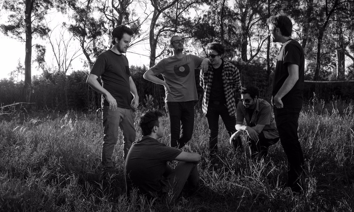 MunMusica's tweet photo. ENTREVISTA | Mañana @inerciarock llega a @RosarioVorterix con el ciclo #Mejorar:  https://t.co/bSpiNFnPmj | @DannyContreras_ https://t.co/D8CMwi3min