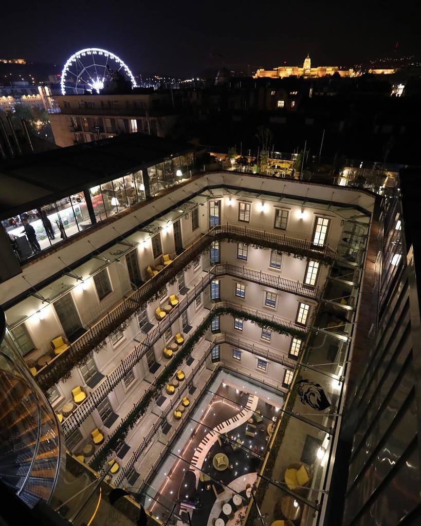 LifePartII's tweet photo. The view from the #highnoteskybar at the @ariahotelbudapest was as amazing as the cocktails! We are excited to now… https://t.co/JB6ec49QhP https://t.co/skwMH2Iod2