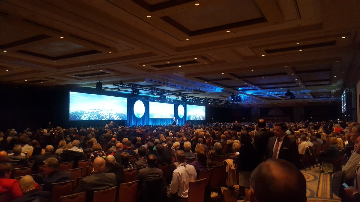 WCAR_TN's tweet photo. We hope all @WCAR_TN members who are attending @narannual have a wonderful experience in Chicago! #narannual #getwellbill #wcar_tn https://t.co/ly5DeHTTGS