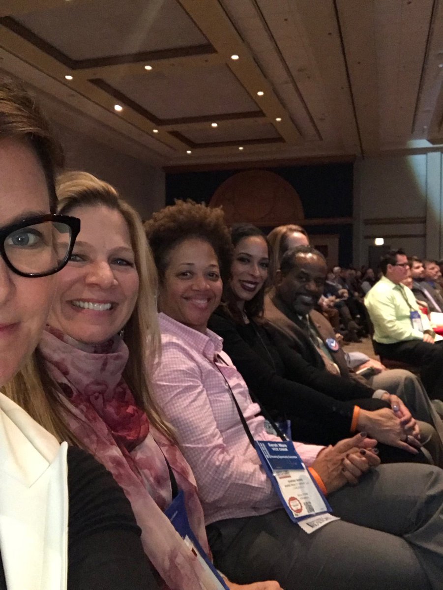 JustNykea's tweet photo. @ChicagoREALTORS + @ILREALTOR at #narannual #nar360 https://t.co/zdCvd2GQQj
