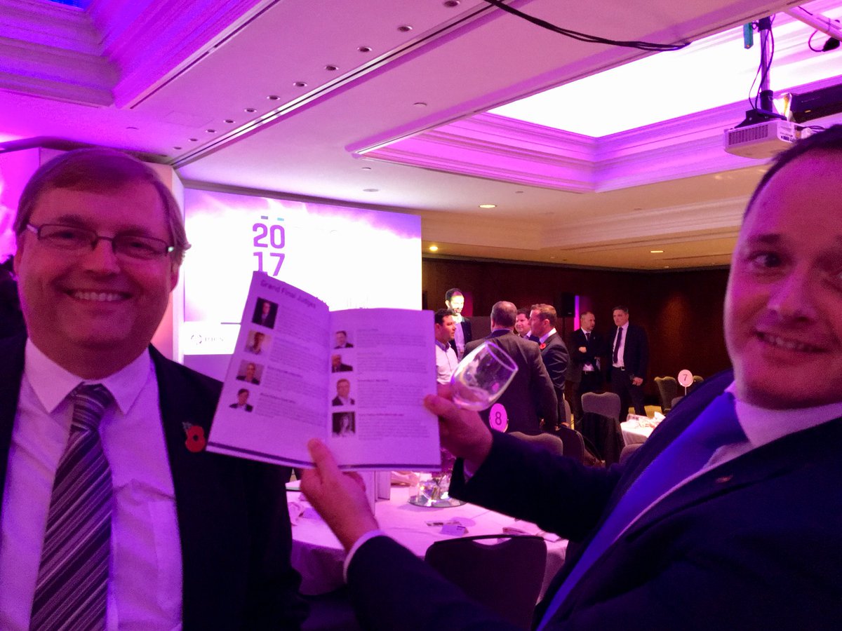 amanda_clack's tweet photo. Great to catch up #RICSGC members ahead of Toronto meeting next week at #RICSAwards today: great members giving time to #RICS as judges/host https://t.co/LRdW6ZDKnI