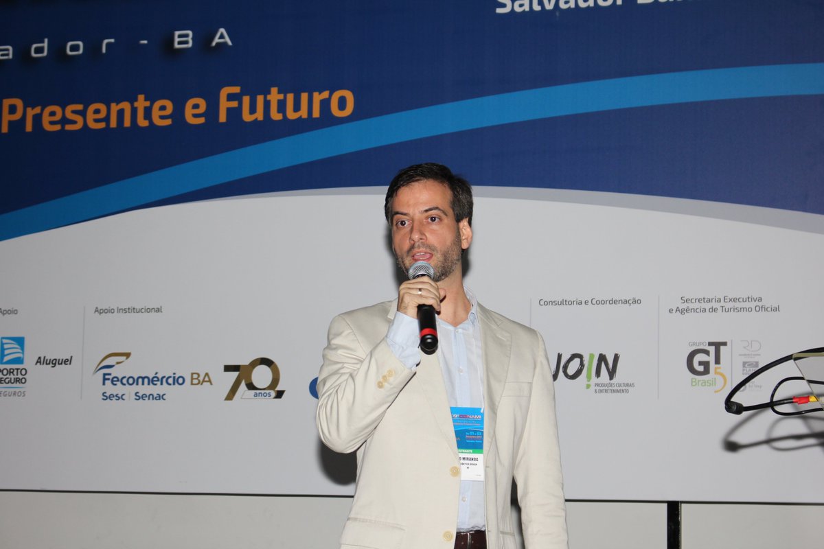 CONAMI2017's tweet image. Palestra  do diretor da Quântica Design, Leonardo Miranda, sobre Realidade Virtual e a venda de imóveis 

Foto Cesar Vilas Boas

#CONAMI2017