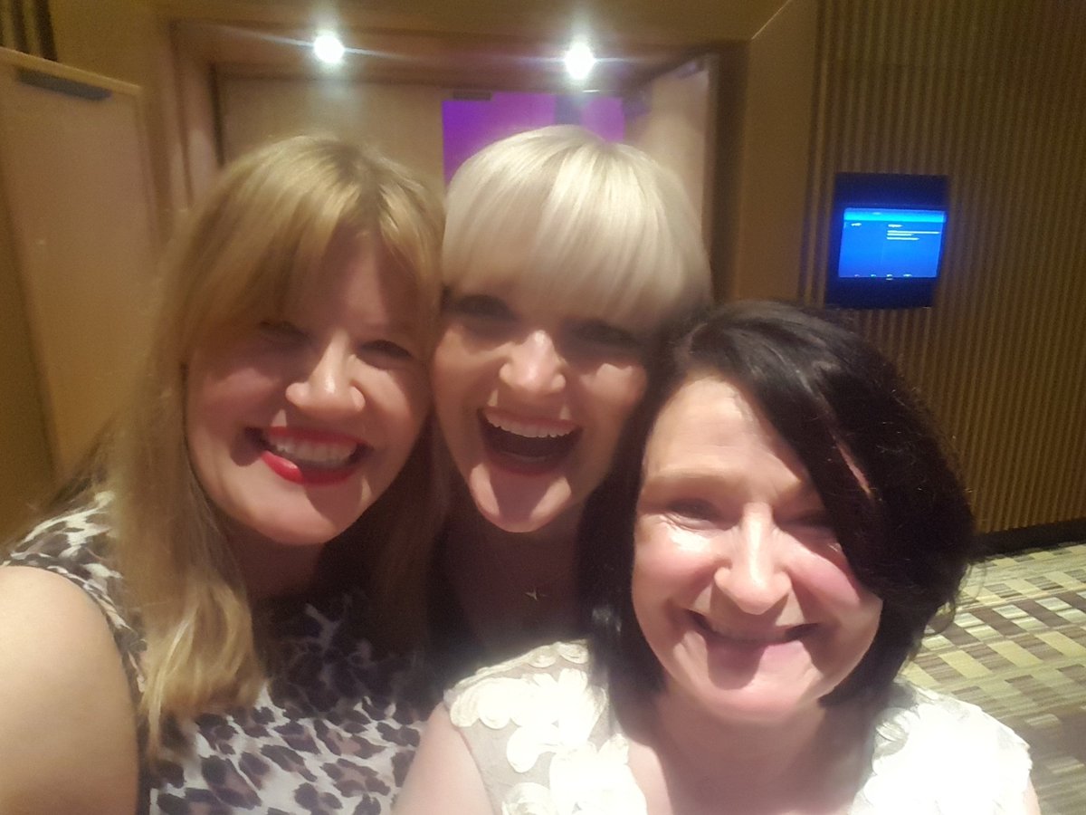 lindsayfelstead's tweet photo. What a lovely trio...#wih2017 https://t.co/5JkPaDBV3S