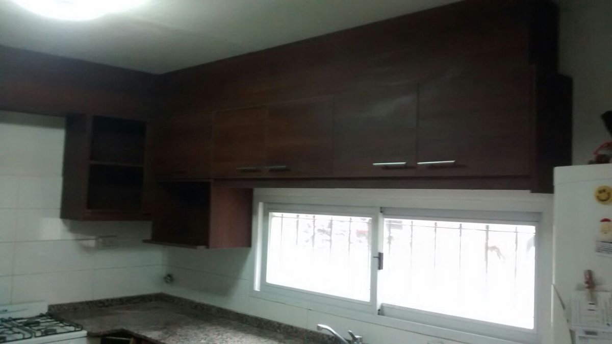 amobl_amedida's tweet photo. Mueble de cocina a medida recién instalado.
Hacenos tu consulta a info@amoblamientosamedida.com  #muebles #alacenas #diseño https://t.co/fsQKK4utXg