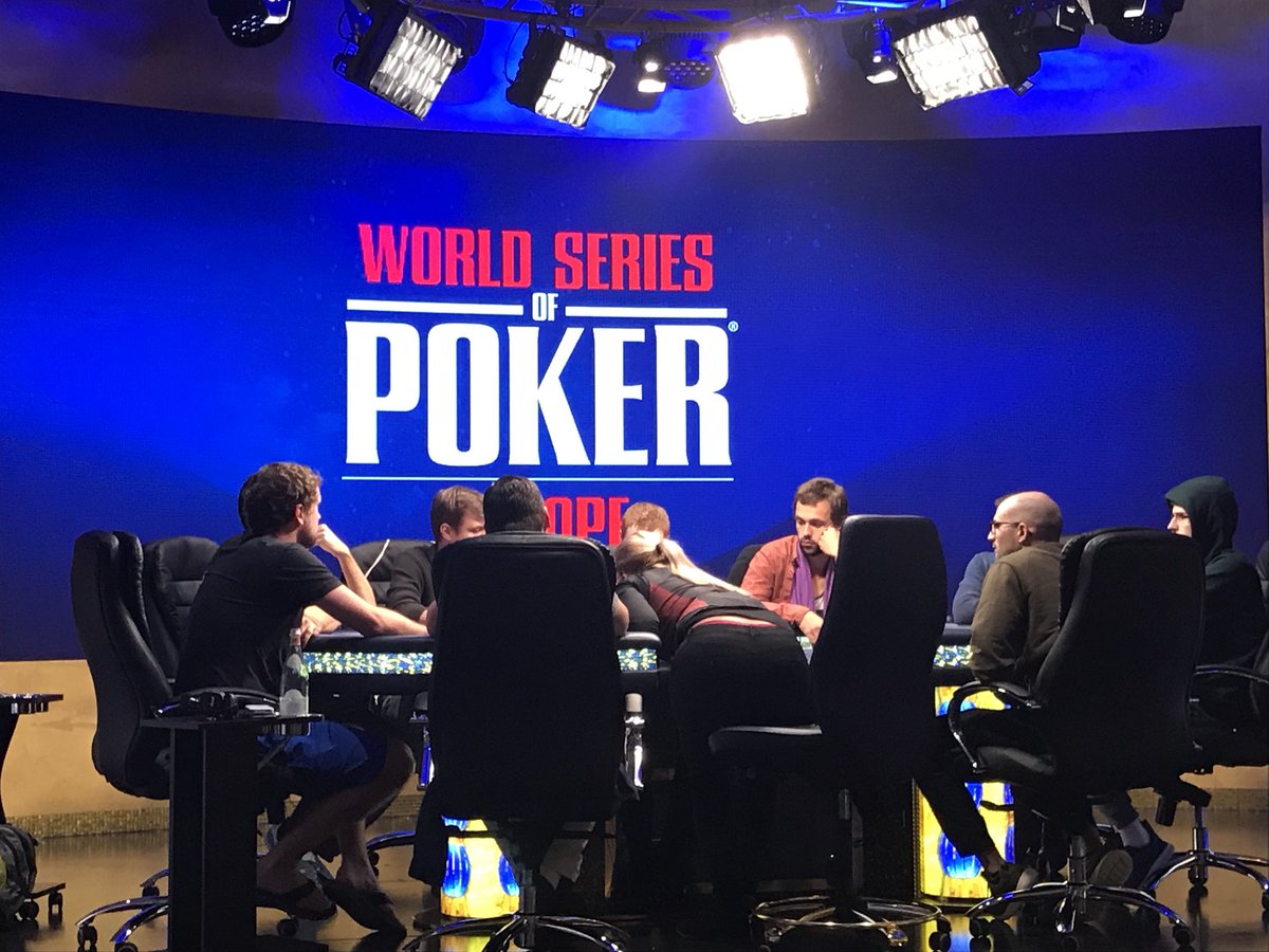 KitBul's tweet photo. Gl Antoine et Ben, mais cette TF est pour @SylvainLoosli . Alleeez là! #25kHRWSOPE #novembernine🇫🇷 @Winamax https://t.co/KEiiCUqiTC