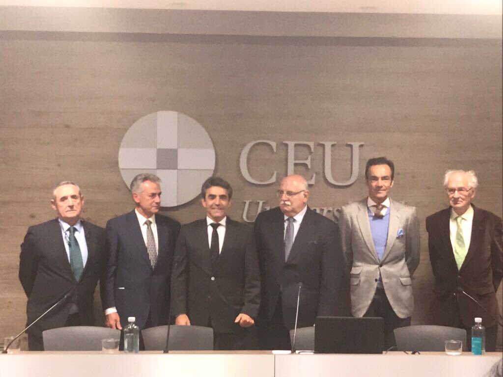 CEU, homenaje a VICTORINO