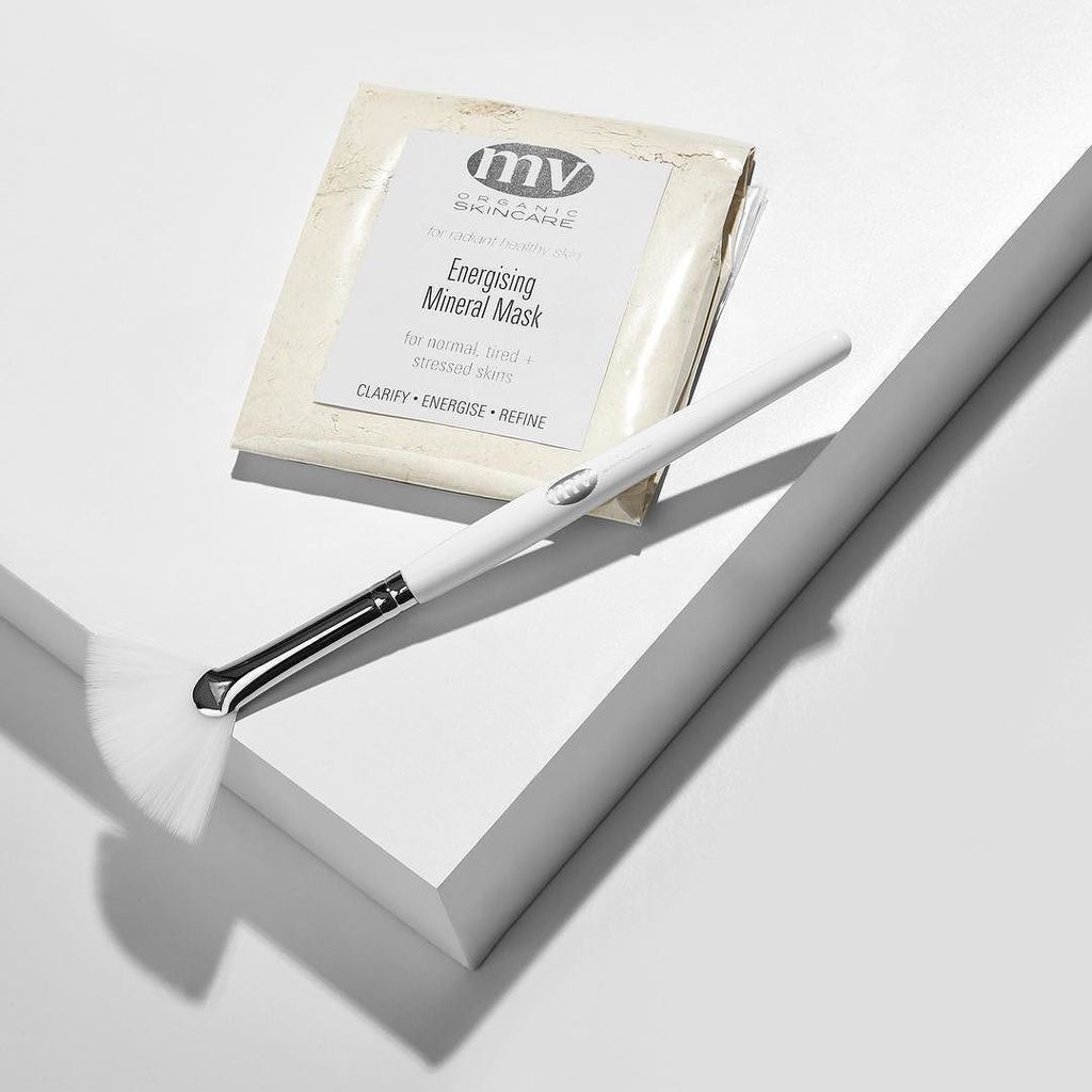 #FaceMaskFriday deal 💆🏼🌟 Grab a FREE MV Organic Skincare Energising Mask Pack when you spend £75 on the line at CO… bit.ly/2gXpkWr