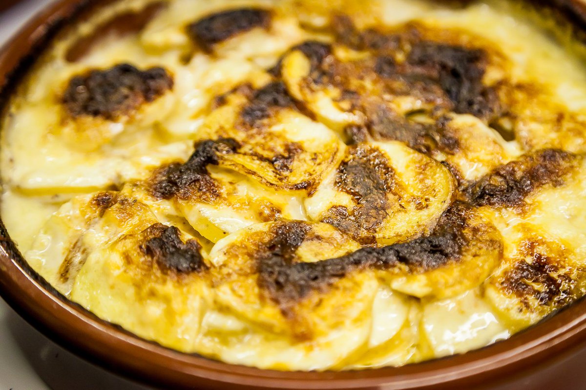 SimpaticaPDX's tweet photo. 'Tis the season for Yukon Potato and Brie Gratin!

https://t.co/TVUIswAlQ3 https://t.co/CzcjxLApya