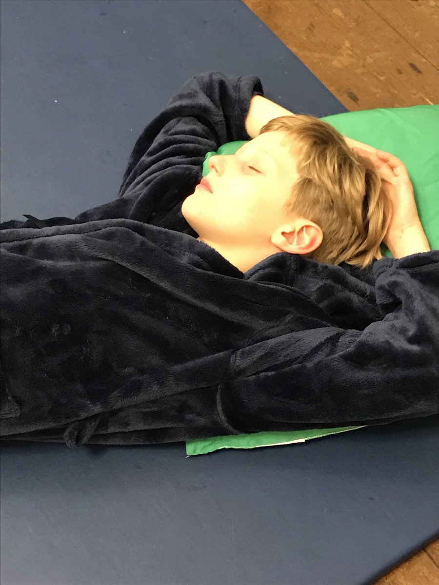 mowden_hall's tweet photo. Breathing techniques, stretches, self massage- just some of the things we learnt more about in our #relaxkids session tonight @RelaxKidsNCL https://t.co/LDyTOh5Pyu