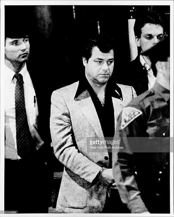 truegritfilms's tweet photo. 📁 “Rocco Napoli” after court hearing (Late 80’s). #AmericanRackets #ARdoc #TrueGritFilms #rocconapoli https://t.co/4BUAixxJO7