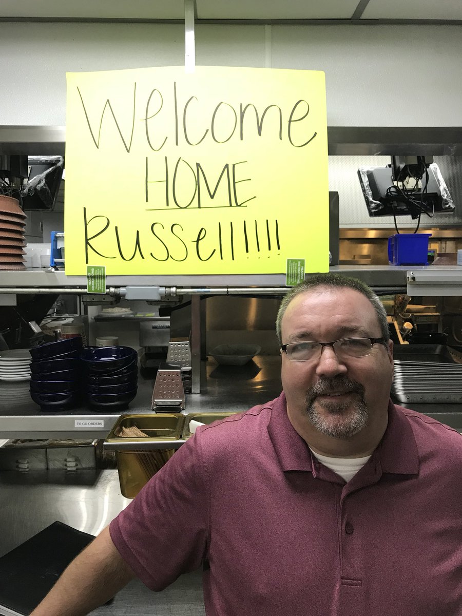 They love them some Russell at Conroe! #bigred #ChilisLove #astroswinworldseries