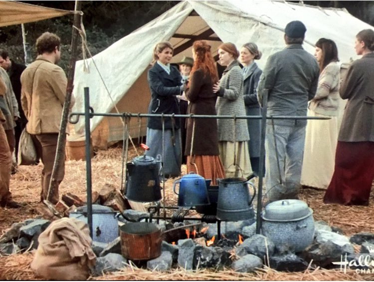 Nicole5Wheeler's tweet photo. #TBT to the settlers of S3 &amp; a plethora of wonderful new faces to @WCTH_TV!! 🏕 @NatashaQuirke @ElizaHot_H @christian_coop1 #Hearties https://t.co/YgX3RCyPr9
