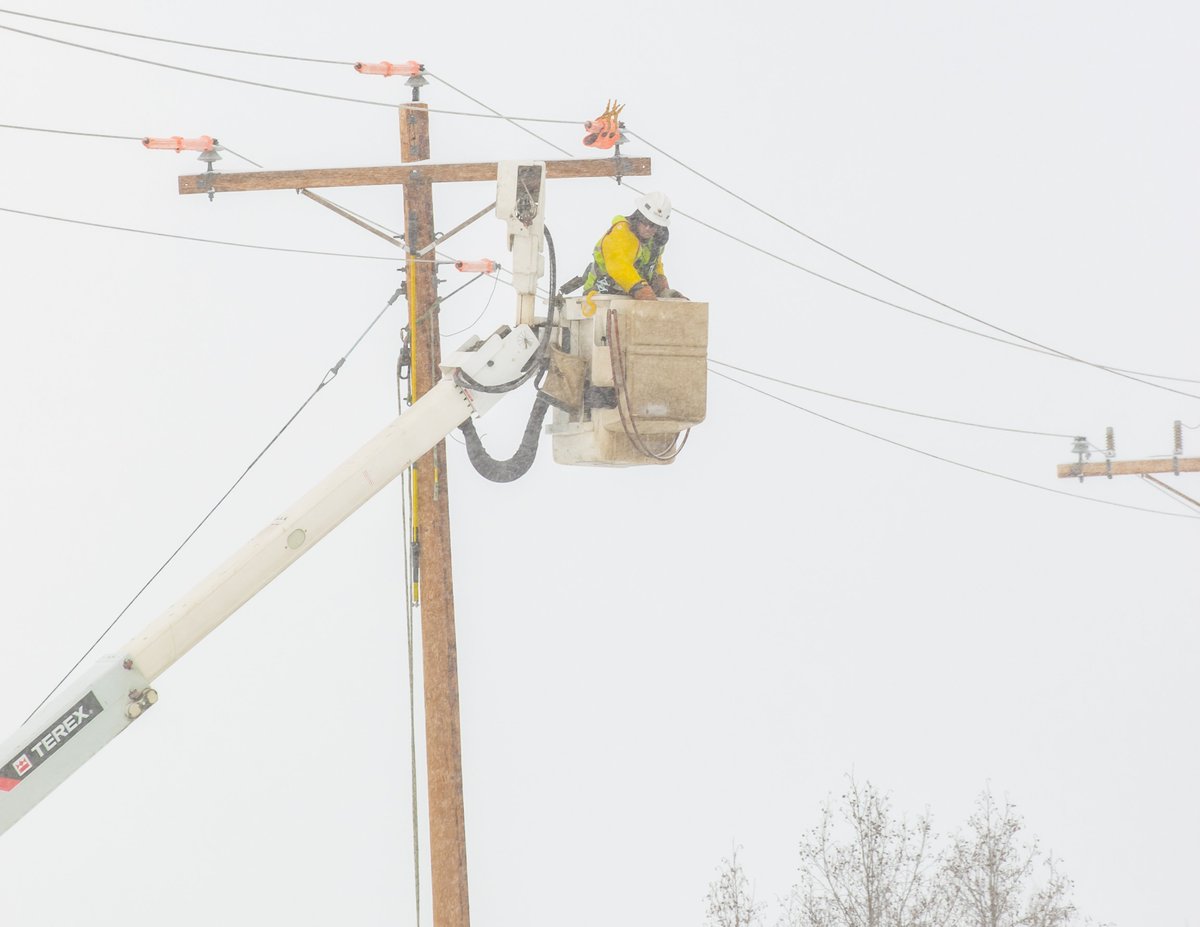 YampaValleyElec's tweet photo. Wonder what YVEA is doing to restore power when you are in the dark? Learn what it takes to restore power.  #YVEA #PoweringUp https://t.co/bhbbCcPIY8