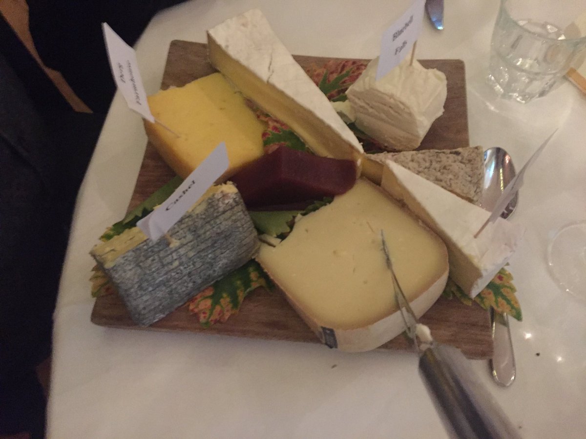 And of course a fantastic cheese board #irishcheeseawards #cais