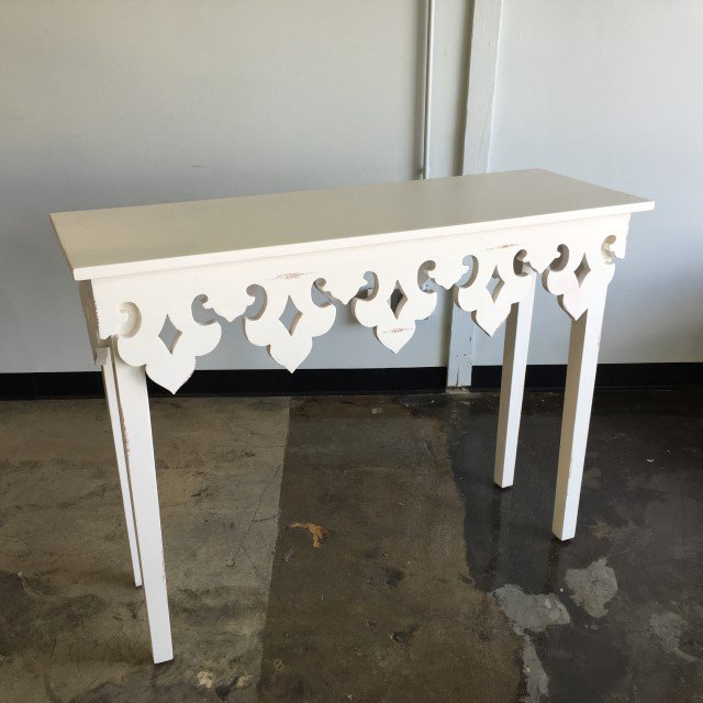 nadeauSOLA's tweet photo. #beautiful #console #handmade #handcarved #solidwood #imports from #india &amp; #indonesia #consoletable #entryway #losangeles #shermanoaks https://t.co/9ltbwhCz0n