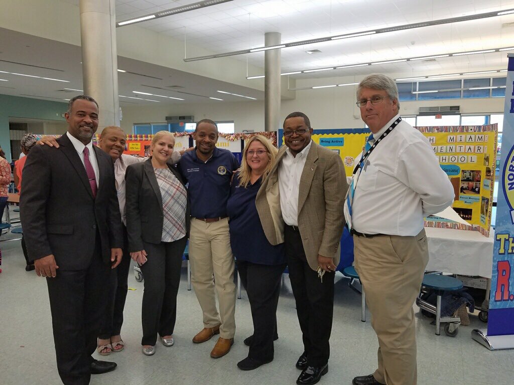 North Miami Feeder Pattern Expo Principals &amp; Director showcasing the schools @MiamiSup <a href="/MDCPS/">Miami-Dade Schools</a> <a href="/MDCPSNorth/">M-DCPS North Region</a> <a href="/NROPierre_Louis/">Andy J. Pierre-Louis</a> <a href="/docstevegallon/">Dr. Steve Gallon III</a>