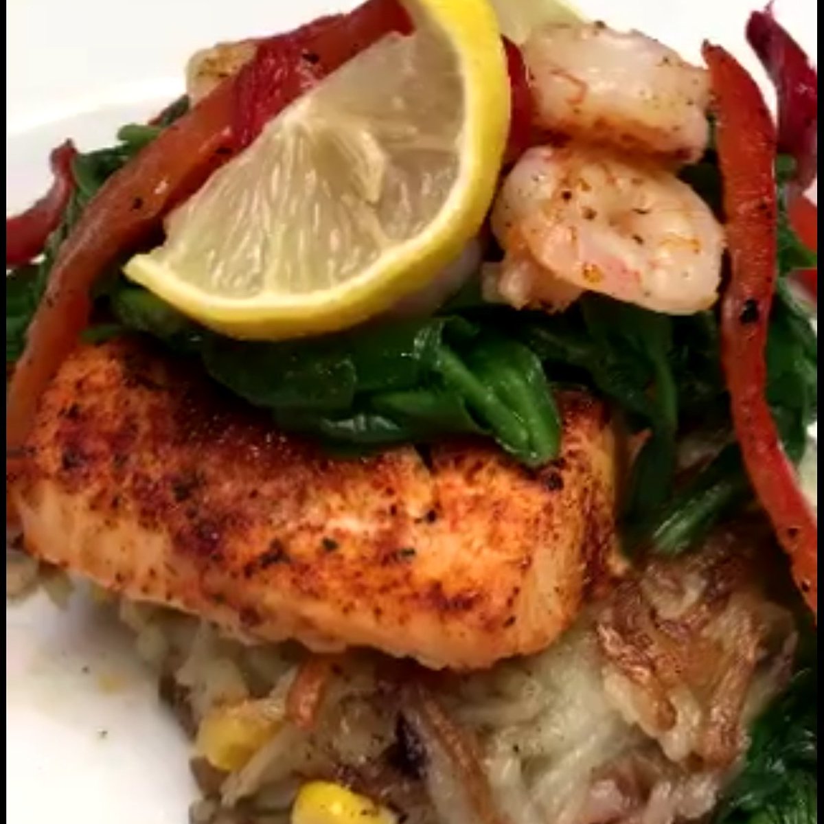 2fifty1Downtown's tweet photo. Bringing the Salm'n Salmon back oh yes #yumaaz #yumafood #twistedkitchen https://t.co/F4TcxrrrvS