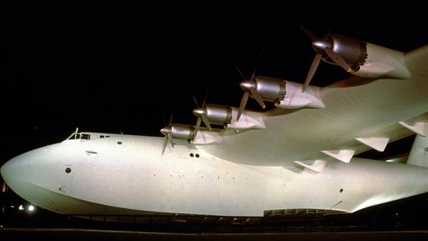 SMcLaughlinRoof's tweet image. November 02, 1947: Spruce Goose flies dlvr.it/PyxQwY