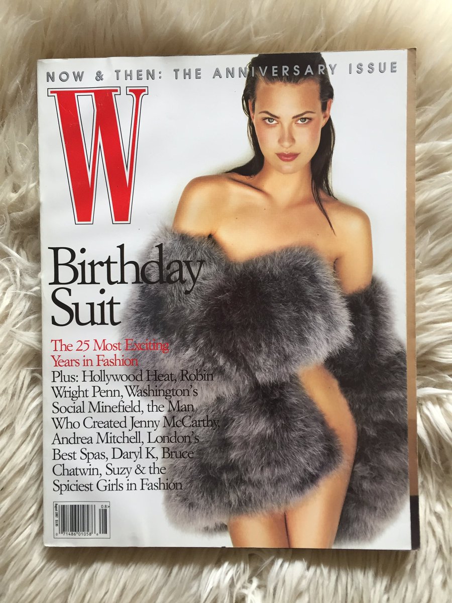 j_gallery_spain's tweet photo. Birthday suit!! Silver Belles!! Happy 25th Anniversary #wmag @wmag!! https://t.co/O0fzBKQPnV