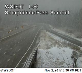 SnoqualmiePass's tweet photo. And we have snow. Please, please drive slow and take your time. We don't want to have to pull you out of the ditch. https://t.co/rhpxnG0FAa
