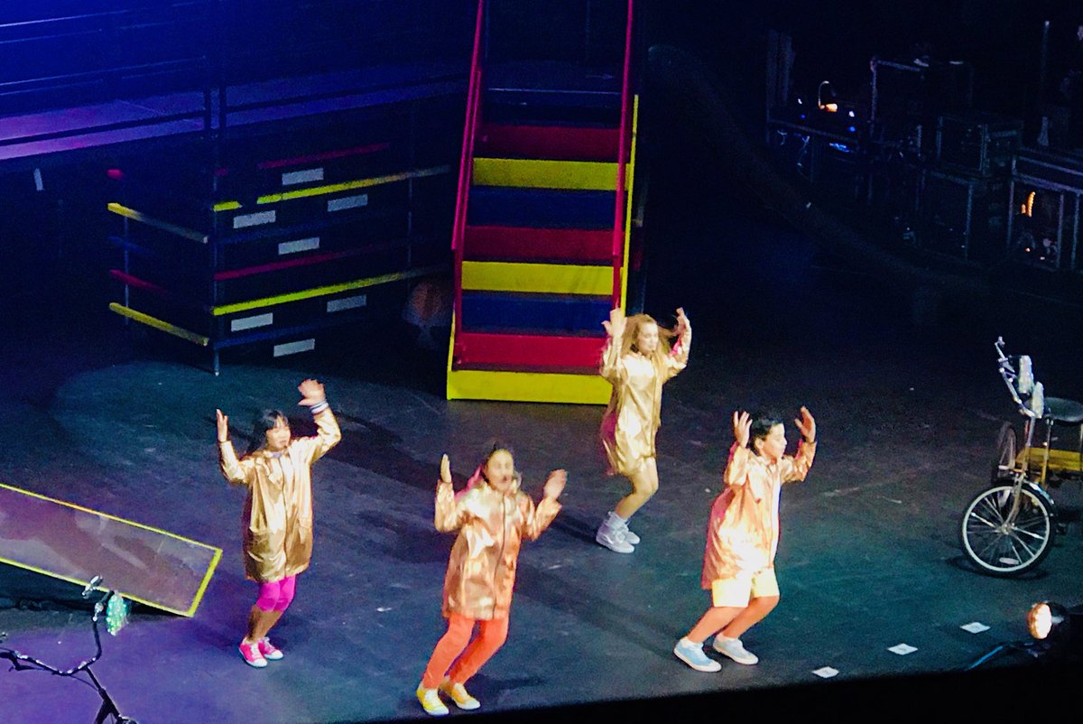 misskriskenn's tweet photo. @KIDZBOP ❤️ https://t.co/Q7UmIZAahO