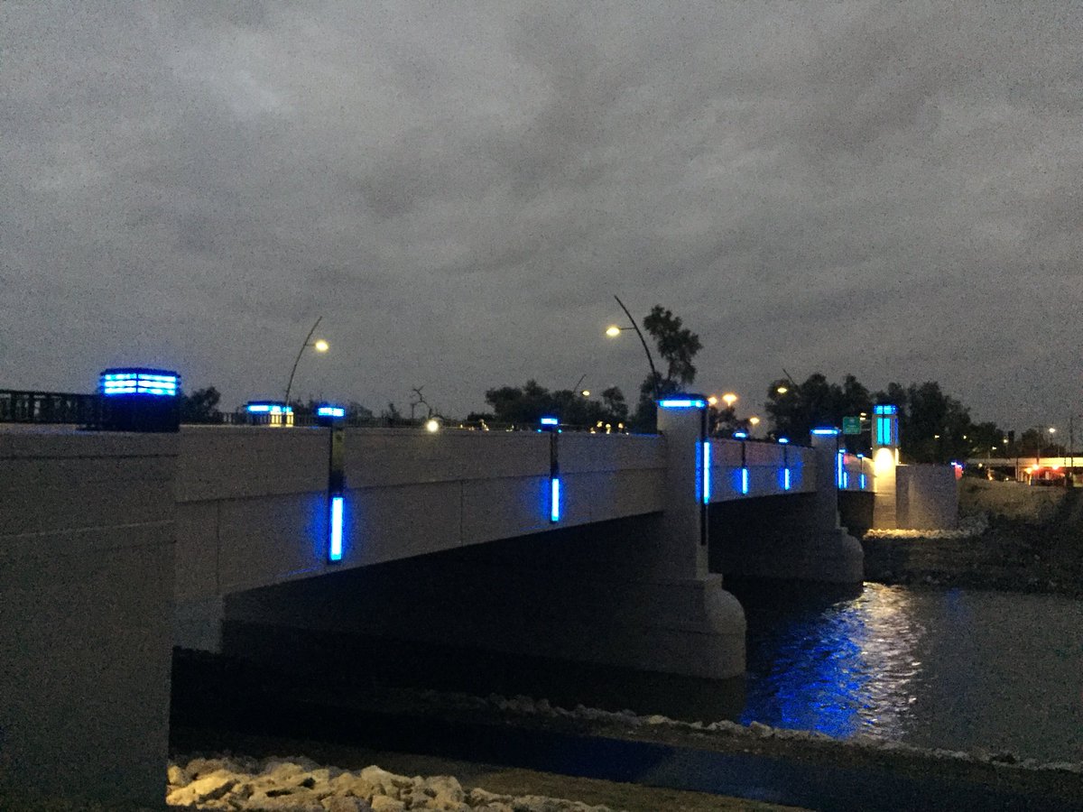 WebsterStation's tweet photo. The new Webster Street Bridge is open! #dayton #websterstation #gettingtodragonsgamesfaster https://t.co/dsXVOpYLdG