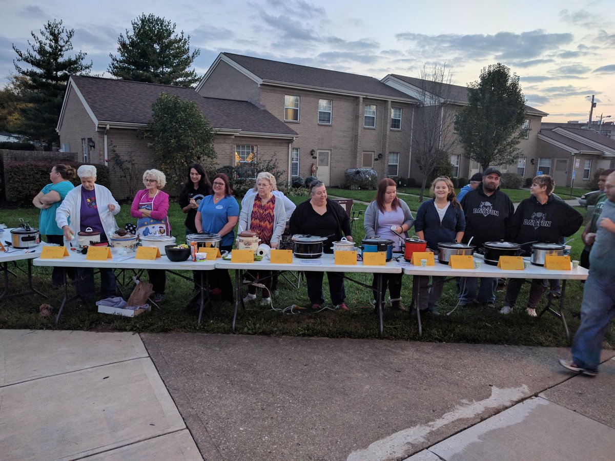 BenABaker's tweet photo. Chili cook-off is going down!!! #DaytonKY #GoReach https://t.co/ab11uOugSQ