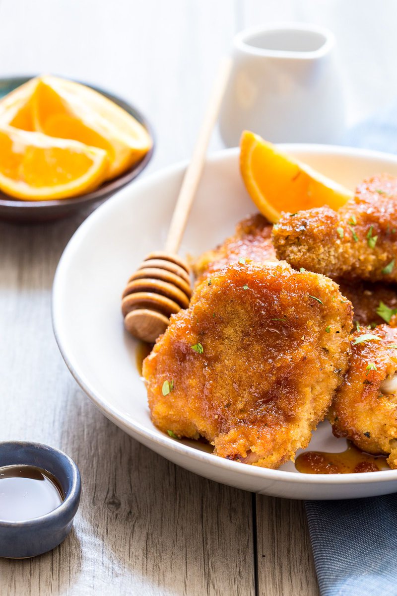 Tonight is the perfect night for our Honey Baked Chicken! It's flavor-packed w/ orange juice, garlic &amp; honey.  buff.ly/2h7Gfcn
