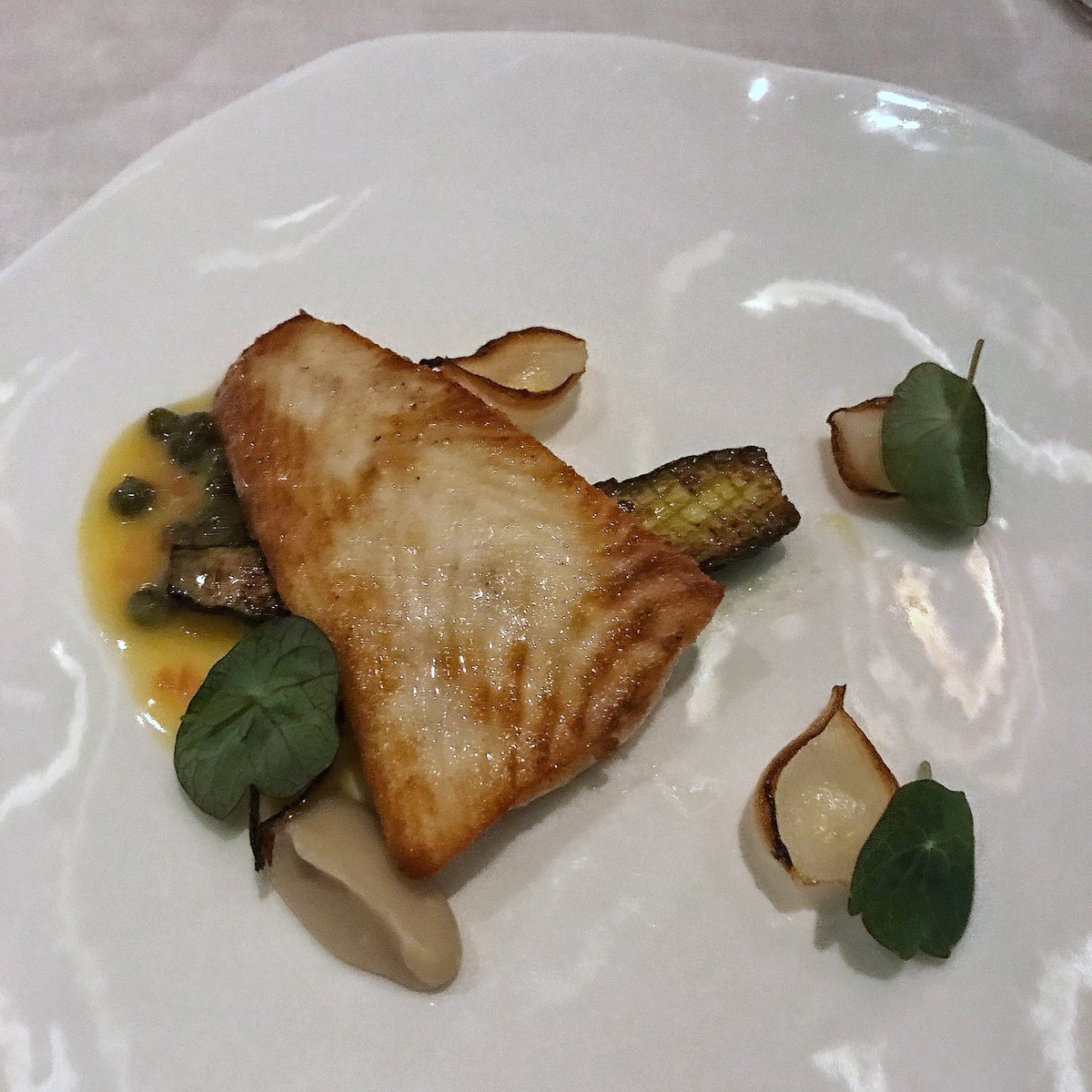 LondONtheinside's tweet photo. Great plaice, great place 🐟 @PiedaTerreUK https://t.co/ubBwWyzbdP https://t.co/1GnQCjNHBL