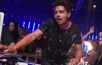 TheOneDeuce's tweet photo. Get to know DJ #SethTroxler @ https://t.co/kV5Z9gt5k8 https://t.co/L3ogKMcHOR