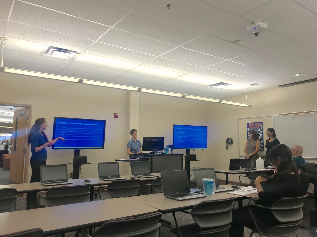 DaccVlit's tweet photo. VLIT First Thursday: Using Canvas to give Student feedback @kristakozel #daccvlit https://t.co/4NVKHhcUh2