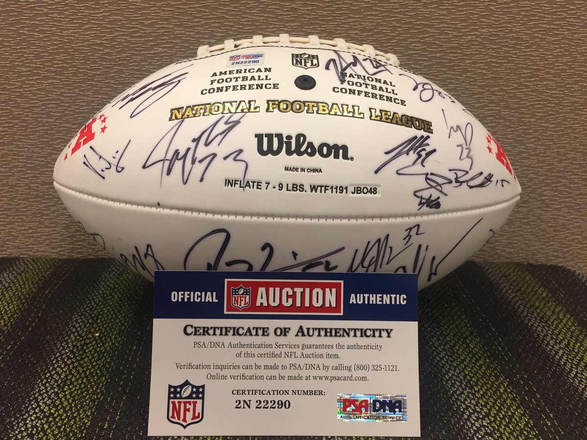 nflauction's tweet photo. Retweet AND Follow for a chance to win this Pro Bowl Football! Signed by Ray Lewis, Brian Dawkins &amp; many more! #SaluteToService #GiveAway https://t.co/qVQW5FzJbg