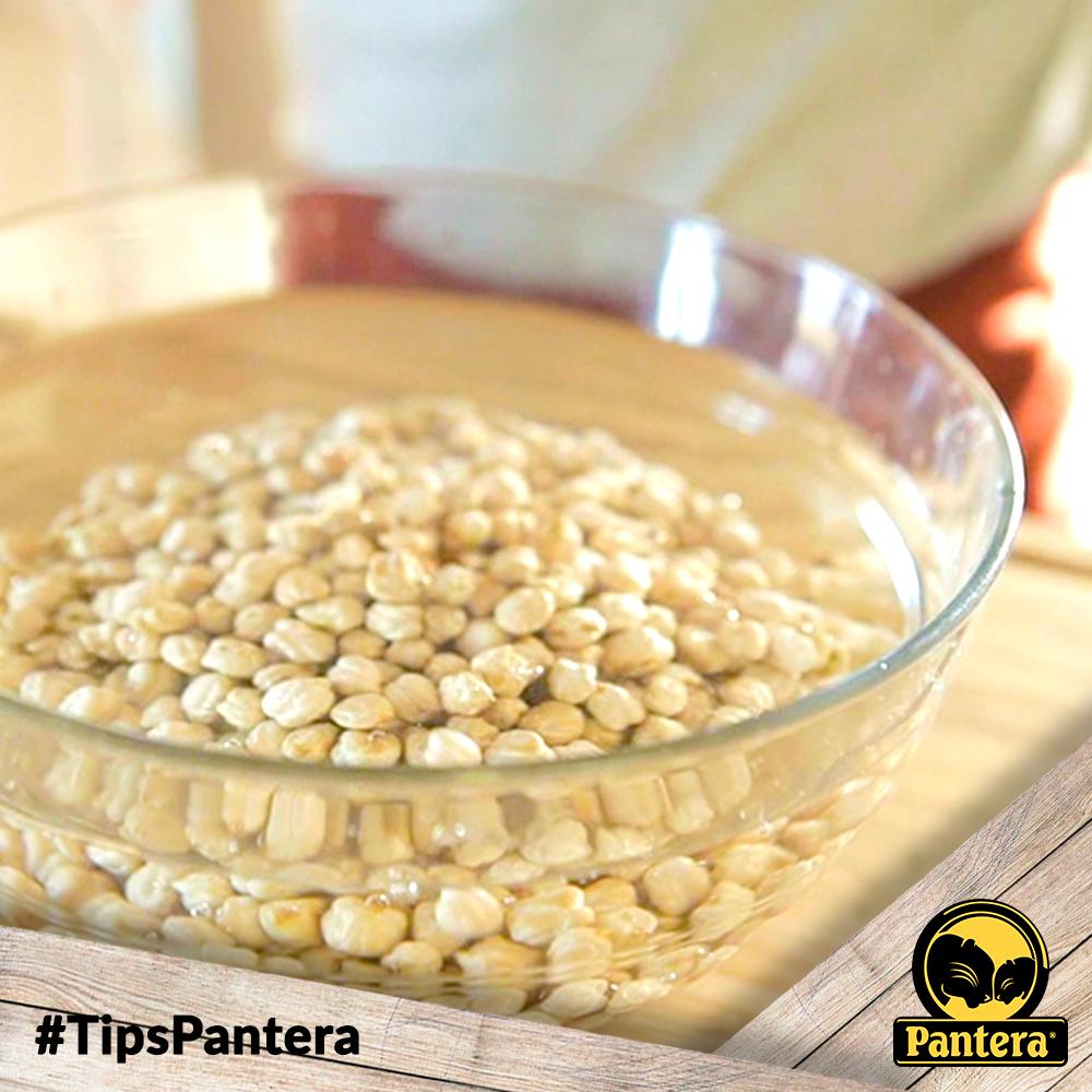 granospantera's tweet photo. Para evitar la sensación de pesadez con granos, deben remojarse por 12 horas. Al cocerlos se cambia el agua.
#PanteraContigo #TipsPantera https://t.co/QGLwnd3f0i