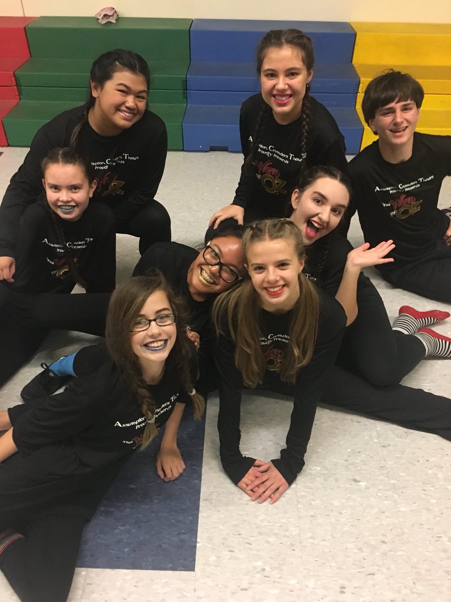 Ms_M_Walsh's tweet photo. Backstage excitement with the cast of ACT’s The Wizard of Oz getting ready for their debut at Java Jam! #ACOZ #JavaJam 🌈✨👠 @ACSSCrusader https://t.co/wUSzoNLBeJ