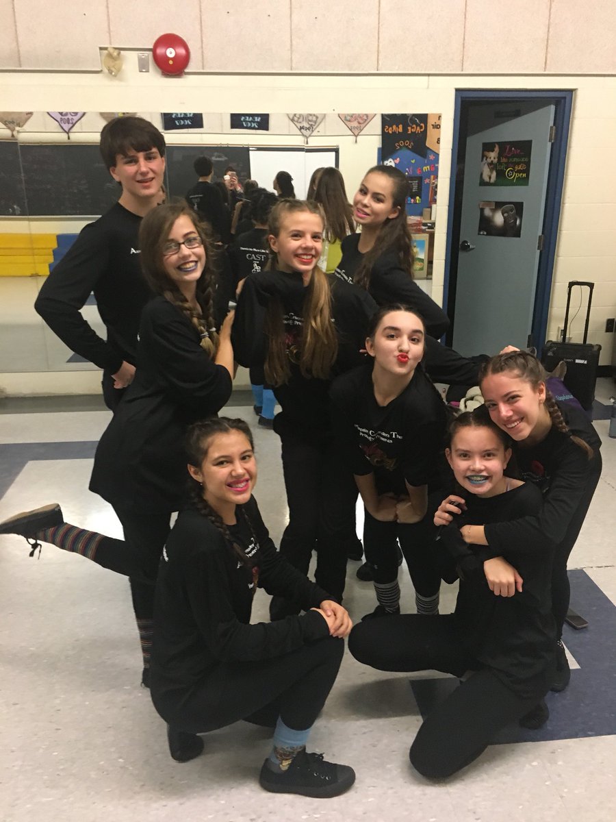 Ms_M_Walsh's tweet photo. Backstage excitement with the cast of ACT’s The Wizard of Oz getting ready for their debut at Java Jam! #ACOZ #JavaJam 🌈✨👠 @ACSSCrusader https://t.co/wUSzoNLBeJ