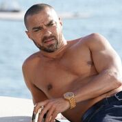 msdebbieallen's tweet photo. Cover your eyes. That's my son @iJesseWilliams. #greysanatomy #TGIT https://t.co/stt4rmR31A