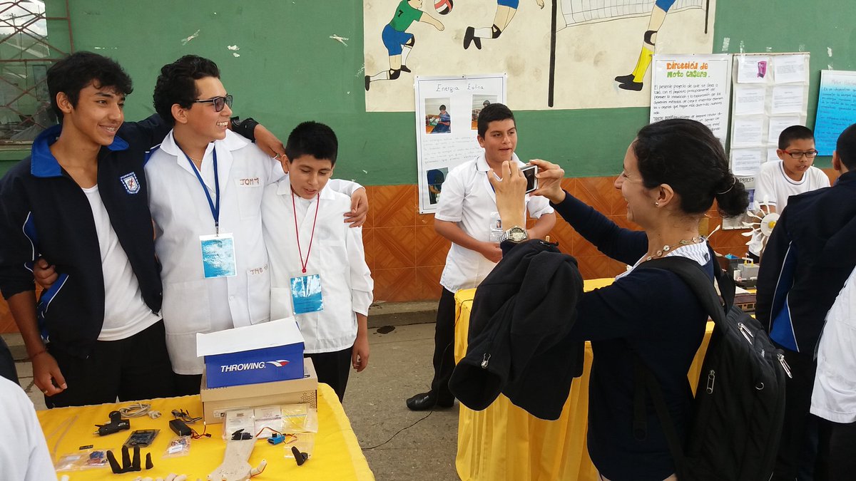 uhernandez's tweet photo. Semillero de Colegio Técnico Industrial @PopayanCO trabaja en prótesis con profesor Carlos Polanco. Proyecto vinculado a #ColaboraSTEM https://t.co/krXGugiWR7