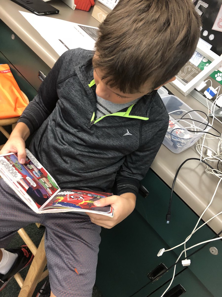 mrsjoyarnold's tweet photo. Grateful for my Ss who LOVE to read! Some don’t even stop to sit down. Makes my teacher heart happy! #gratitudesnaps https://t.co/Vryz4fSQED