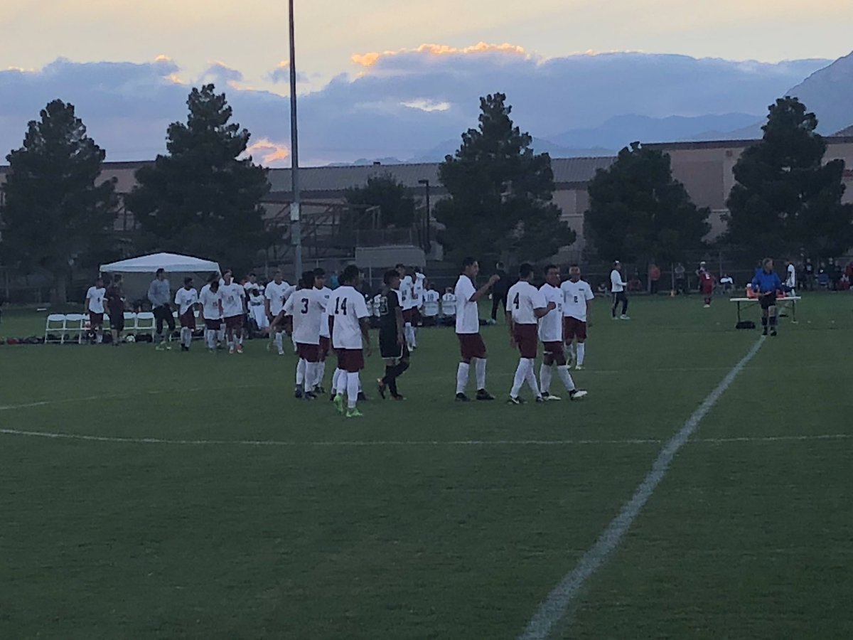 EHS_StuCoLife's tweet photo. Congrats to our soccer team on the 5-1 win tonight! https://t.co/zXZRnnnMwt