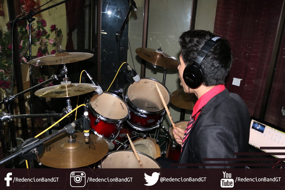 RedencionBandGT's tweet photo. Un enorme privilegio ministrar la vida de nuestros jovenes #Mensajeros en la actividad #Incomparable realizada en iglesia @rocadelossiglos https://t.co/uExQIGxk8f