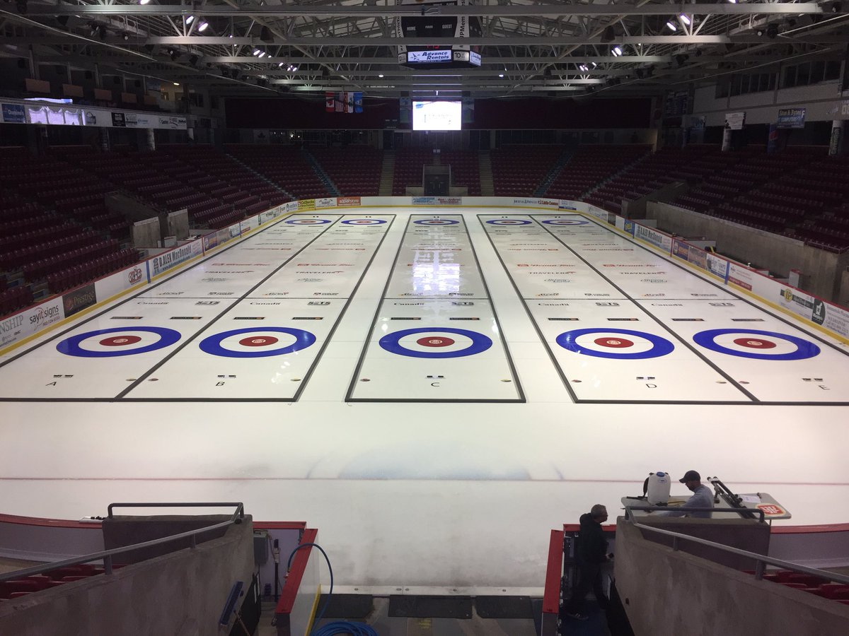 wall2wallice's tweet photo. Well it’s been a great first day for the install here at #RTTR2017 in Summerside...big thanks to @jeticecurling for supplying great products https://t.co/ezJcbNHL6x