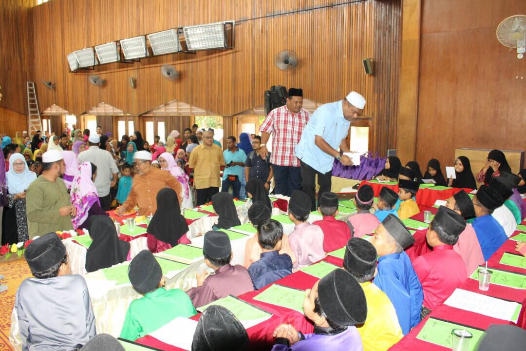 Baling_P016's tweet photo. Majlis Perasmian Khatam Al-Quran kelas Pengajian Al-Quran Kaedah Al-Hira Ke 7 Anjuran JKKK Kg Pokok Sena Dan K1M Kg Pokok Sena. https://t.co/jgNLGavn9t