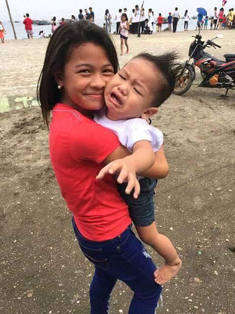 Lasasupporters's tweet photo. Sweet sweet talaga ng babygirl natin! 

#HinahanapHanapKitaLASA https://t.co/tY66Bolyky