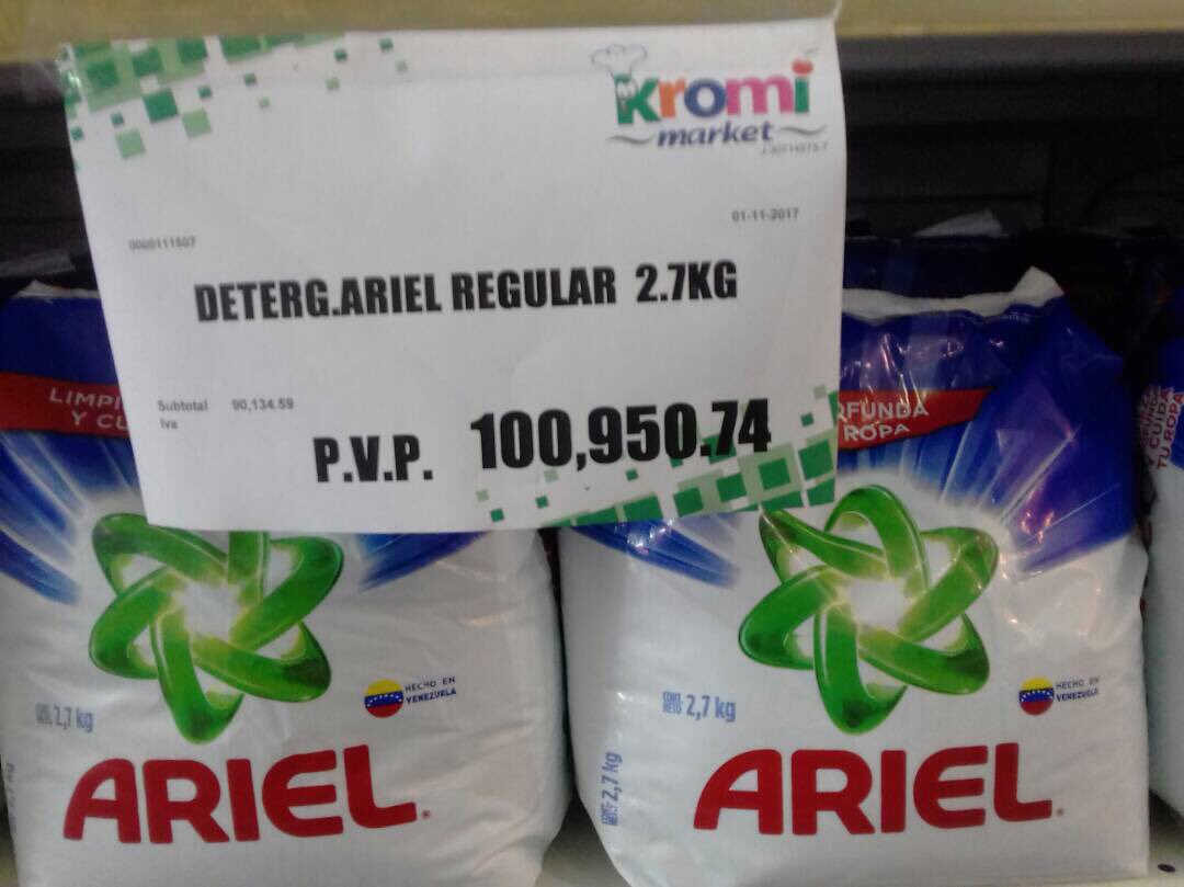 isnardobravo's tweet photo. Epa @NicolasMaduro el billete que mostraste con tanta alegría, no alcanza ni para comprar el detergente. Que cosas no 👎🏻 https://t.co/GxwaWZsR4s