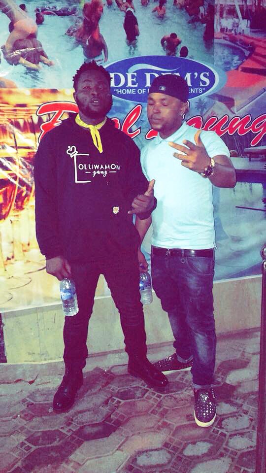 oluwamoni_'s tweet photo. Life of a Star ⭐️
#FUMBLEOUTSOON🔥🔥
#Vibes🌊👋
#FreshOut💰👻
#NewLook🎖🏅
#DreadLyfe💆🏿♂️👩🔧
#BallOnEm🏧🎶📣
#NewBegining🏅🎖
#OluwamoniGang2TheWorld💵🔥💼 https://t.co/J3vTrQZY5e