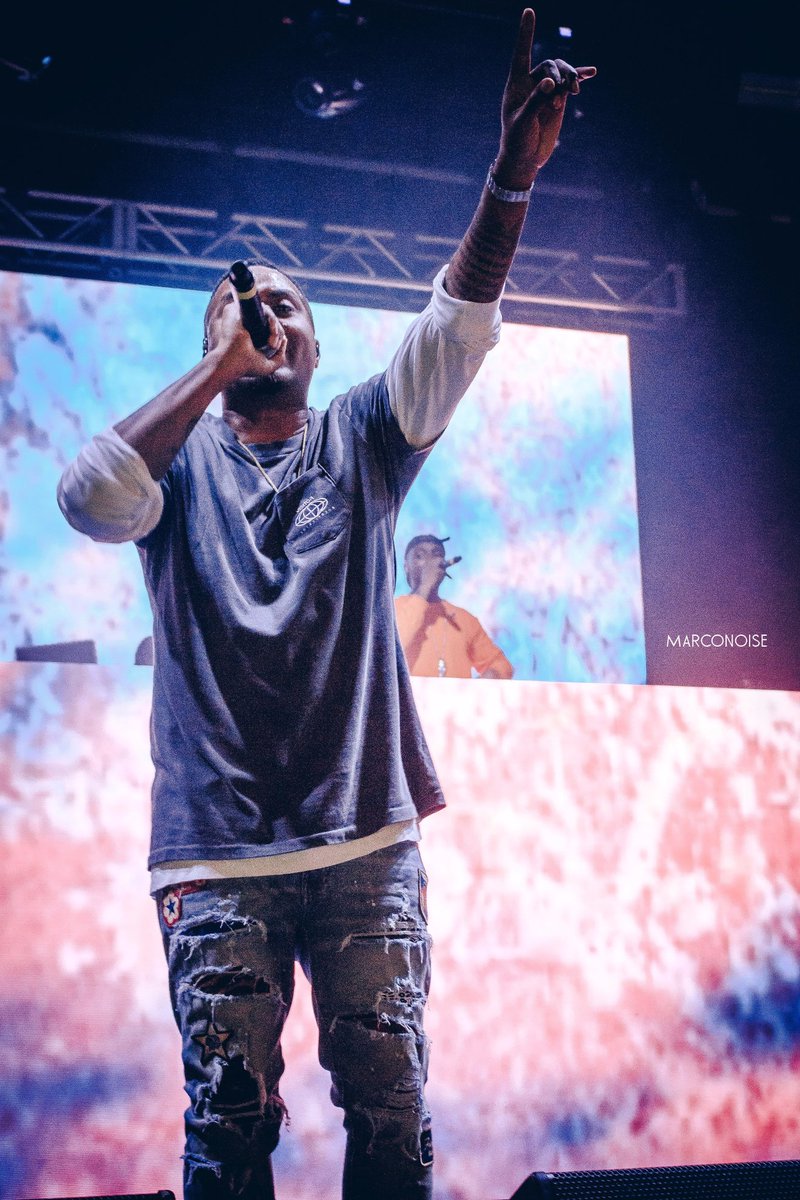irclabel1's tweet photo. Checkout @DaveEast @A3C 2017. More photos online https://t.co/iTGRrLJ3eD Photo by @marconoise  @uslmagazine #uslmag #daveeast @ImpkStudios https://t.co/NLZvj7JepA